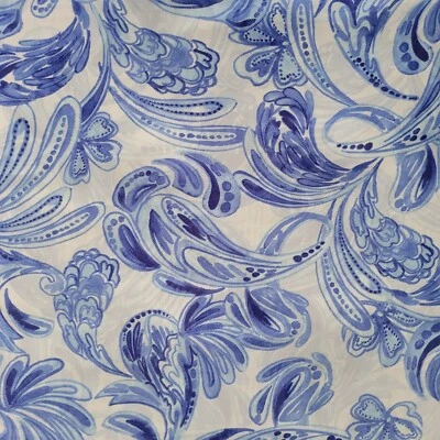 Georgette de poliéster cachemira estilizada floral blanca y azul - bonita, fresca, costera Foto 1 de 4