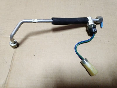 Nuevo tubo de aire acondicionado Mazda MPV #2 con interruptor (LA02-61-465A) 1989 a 1995 Foto 1 de 4