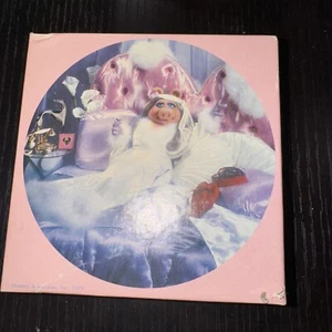 Vtg Miss Piggy Springbok Round Mini Jigsaw Puzzle 60+ Pieces 7" Complete - Picture 1 of 2