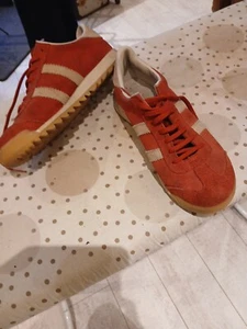 Ladies Red Vintage Adidas Gazelle Trainers,size 5 - Picture 1 of 5