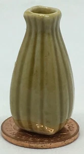 Brown 3cm High Ceramic Vase Tumdee 1:12 Scale Dolls House Ornament Flower Br23 - Picture 1 of 1