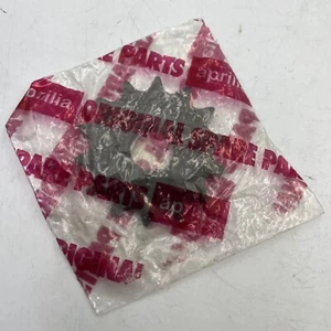 New Genuine Aprilia RS125 ETX 125 RX125 14 Tooth Sprocket AP0236061 #3 - Picture 1 of 5