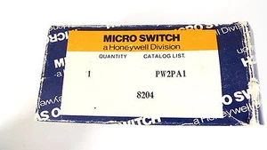 MICROSWITCH PW2PA1 PUSHBUTTON MODULE MOMENTARY NIB - Picture 1 of 5