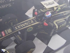 Minichamps 1/43 Lotus Renault GP R31 V Petrov 2011 Model Minicar - Picture 1 of 10