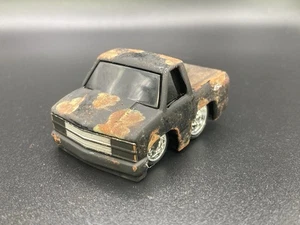 Camión personalizado diecast CarTuned 1990 Chevy 454 SS OXIDADO DESGASTADO GRANERO ENCONTRAR - Imagen 1 de 14