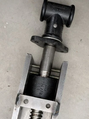 Actuador deslizante lineal GBE - Mesa de tornillo de plomo CNC - Hecho en Alemania - Resistente Foto 1 de 4