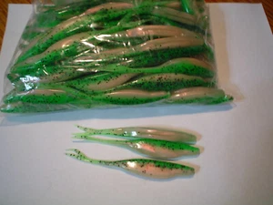 BASS ASSASSIN 4 POLLICI ACQUA DOLCE SPLIT CODA SHAD (TROTA ARCOBALENO) 100 CT SA22332 - Foto 1 di 1