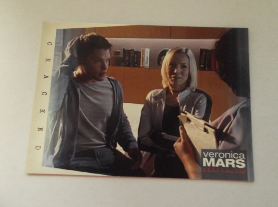 Inkworks: Veronica Mars "CRACKED" #5 Trading Card S1 - Image 1 of 1