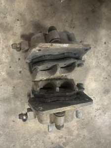 OEM YAMAHA YFZ 450 LEFT AND RIGHT FRONT BRAKE CALIPER - Picture 1 of 7