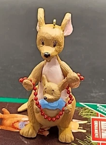 1991 Hallmark Keepsake Ornament Winnie The Pooh Collection - Kanga and Roo - Picture 1 of 6