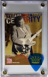B.B.King Topps America Heritage card #AC2 /official st blue guitar pick display!