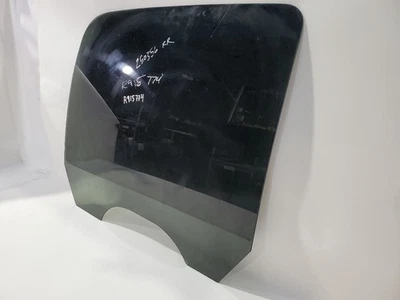 2001 02 03 04 05 2006 GMC Sierra 2500 оригинальное стекло для правой задней двери - Изображение 1 из 4