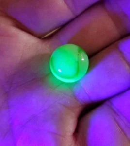 Antique Akro/ Christensen Green Uranium Uv Agate Glass Marble 1/2" - Picture 1 of 11