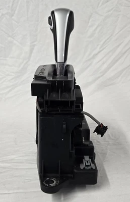 2010-15 Chevrolet Equinox LT 2.4L Automatic Trans. Gear Floor Shifter Lever OEM - Image 1 of 4