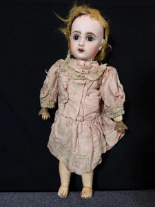 Alte kleine Babypuppe Biskuitkopf Porzellan Typ ZWILLING nummeriert 3 - Bild 1 von 24