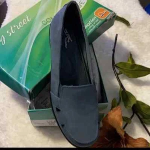 Easy Street Julie Comfort Slip-on Shoes Denim Blue Women's Size 9.5 M - Picture 1 of 6