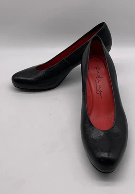 Zapatos de salón Pas De Rouge para mujer de cuero negro con tacón cónico talla 42 EE. UU. 12 Foto 1 de 4