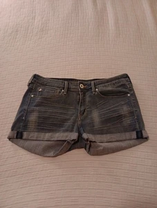 Levi's Damen Shortie Shorts Stil 299630002 Taille 24", niedrige Leibhöhe - Bild 1 von 5