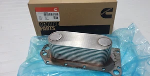 FUNDA ORIGINAL CUMMINS COOLER CORE 3974815 6CT 8,3 L QSC ISC - Imagen 1 de 3
