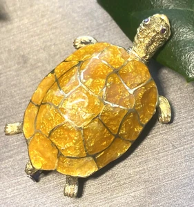 Vintage Turtle Brooch Enamel Estate Fine Jewelry Pre-Owned 18K Yellow Gold Ruby - Picture 1 of 17