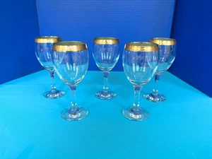 5 copas de agua Home Essentials Imperial de 7-1/8" con incrustaciones doradas - Imagen 1 de 4