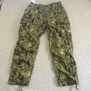 US Navy NWU Type III Men's Cargo Pants Camouflage Green Size Large Short - Picture 1 of 5