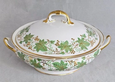 VTG 1950'S SHELLEY BONE CHINA "IVY" COVERED SOUP TUREEN WITH LID  #13616/G - Image 1 of 4