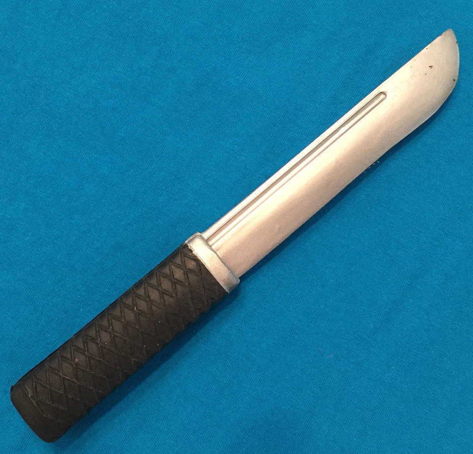 Тренировочный резиновый нож для боевых искусств 9-1/2 дюйма БЕСПЛАТНАЯ ДОСТАВКА  - Изображение 1 из 3