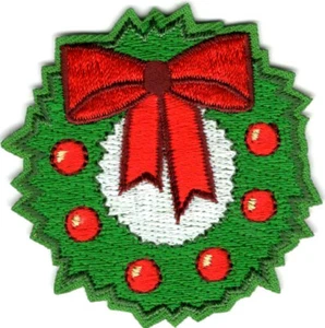CHRISTMAS WREATH Iron On Patch Holiday Christmas - Picture 1 of 1