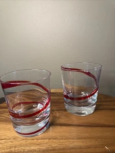 Pier 1 Spirale rot Wirbel Swirline altmodisches Glas 4 1/8" keine Box nicht mehr produziert - Bild 1 von 3