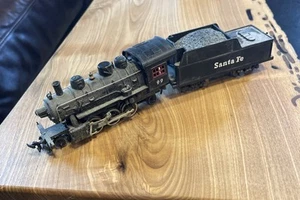 Vintage MANTUA #99 "Santa Fe" HO Model Train Locomotive & Tender - Picture 1 of 12