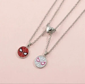 New SET OF 2 Couples Necklace Spidergwen Spiderman Magnetic HEART Gwen BESTIES - Picture 1 of 8