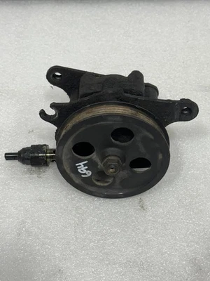 Toyota Sienna 1998 bomba de dirección asistida Foto 1 de 4