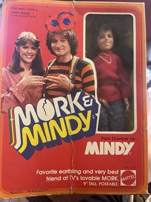 Mindy 9 英寸可固定娃娃美泰 #1277 Pam Dawber Mindy 来自 Mork and Mindy — 第 1/4 张图片