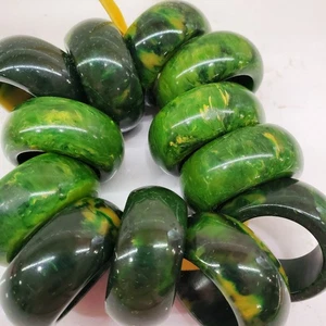 Malachit Grün Bakelit Serviettenringe Vintage 12er Set Atemberaubende Lebendige Farbe - Bild 1 von 24