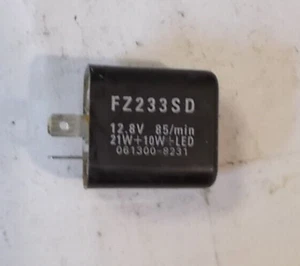 2005-06 Kawasaki ZX6 Turn Signal FLASHER (2 prong) P/N-FZ233SD (KAW/B1) - Picture 1 of 4