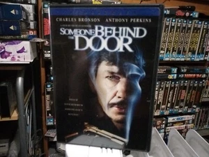 Someone Behind the Door- Charles Bronson- DVD- Region 1 -widescreen us import. - Picture 1 of 5