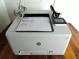 HP Color LaserJet Pro M252DW stampante laser a colori testata 44.713 pagine - Foto 1 di 8