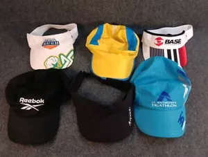 Lotto 6 cappelli e visiere da corsa leggeri - Foto 1 di 12