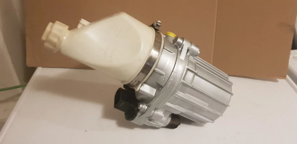 SERVOPUMPE OPEL ASTRA H Zafiera B -ZF - Bild 1 von 1