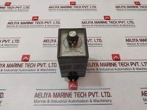 Omron STP-NMR Subminy Timer 250VAC 50/60Hz - Picture 1 of 9