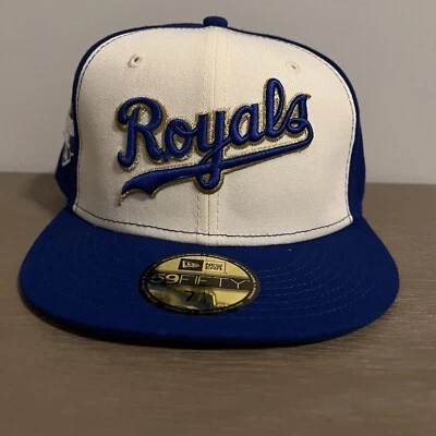 NWT! New Era Kansas City Royals Script Hat 7 1/8 - Image 1 of 4