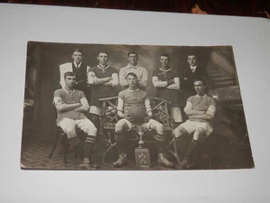 SWINDON TOWN FOOTBALL CLUB - WILTSHIRE ENGLAND - 1909-1910 REAL PHOTO POSTCARD - Imagen 1 de 5