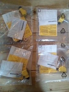* New *  4 Items   proximity switch  TURCK   Bi2-G12SK-Y1X - Picture 1 of 4