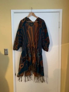 Vintage Peacock Shoulder Wrap Reversible - Picture 1 of 6