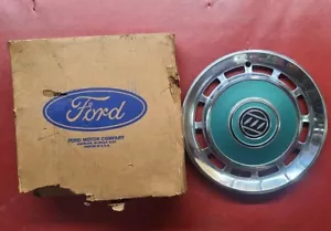 1977 1978 Ford Granada Maverick Mercury Comet Monarch Hubcap 14" Green NOS NEW - Picture 1 of 9