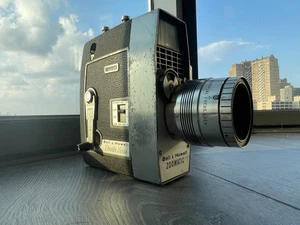 Macchina fotografica Bell & Howell Director Series Zoomatic 8 mm; non testata - Foto 1 di 8