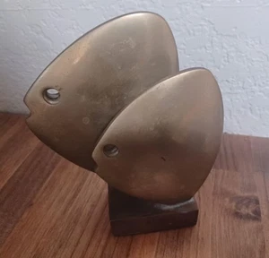 Mid Century Brass Fish Design - Picture 1 of 9