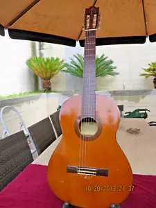 Yamaha G-228,Collectable Brown Professiona Classical Acoustic Guitar. - Picture 1 of 11