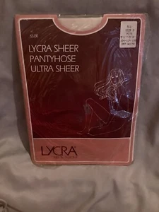 DuPont Lycra Ultra Sheer Pantyhose~Small (5’1-5’3;104-119#)~Off White~Isreal - Picture 1 of 2